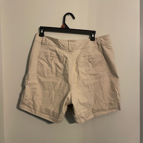 Cargo shorts - Picture 1 of 2